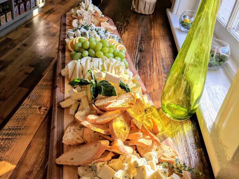 Urban Farmhouse Market & Cafe - service preview